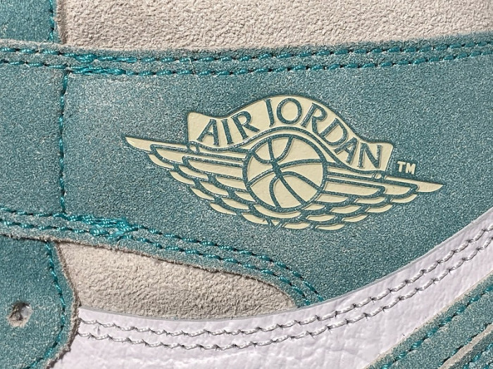 Air Jordan 1 Retro High OG “Turbo Green” 555088-311