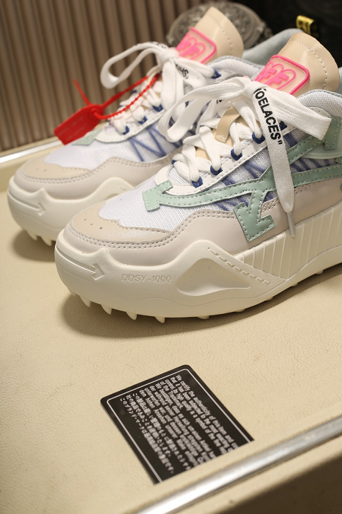 OFF-WHITE C/O ODSY-1000 SNEAKER
