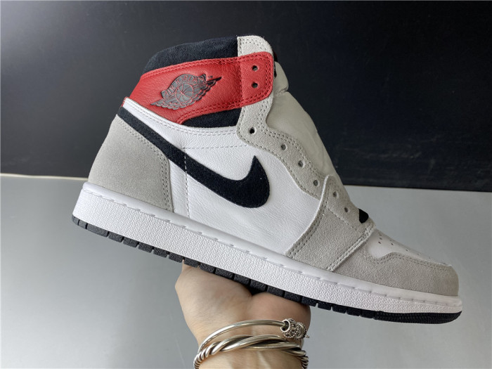 Air Jordan 1 High OG “Light Smoke Grey” 555088-126