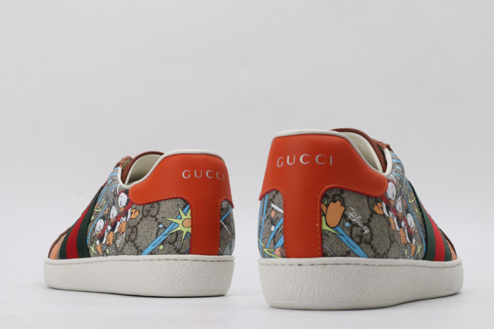 G*u*i low-top sneaker
