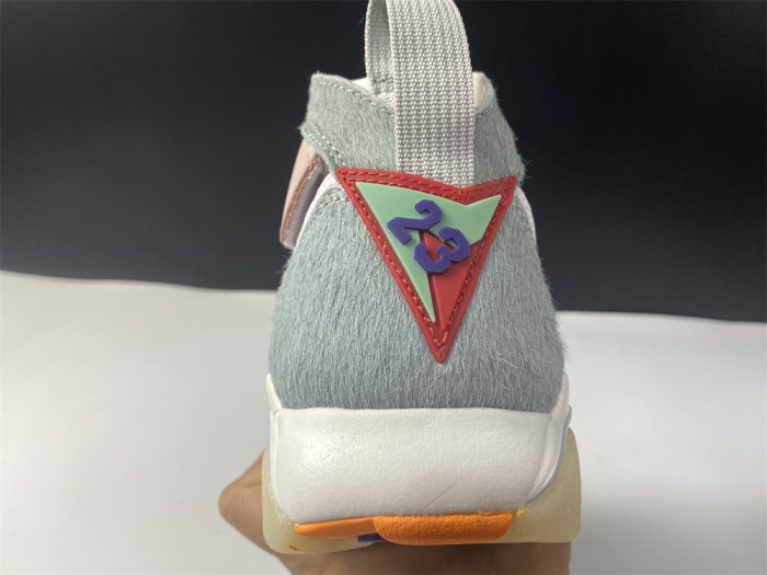 Air Jordan 7 Retro Neutral Grey CT8528-002