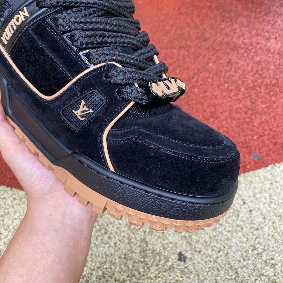 LV TRAINER MAXI Black raw rubber