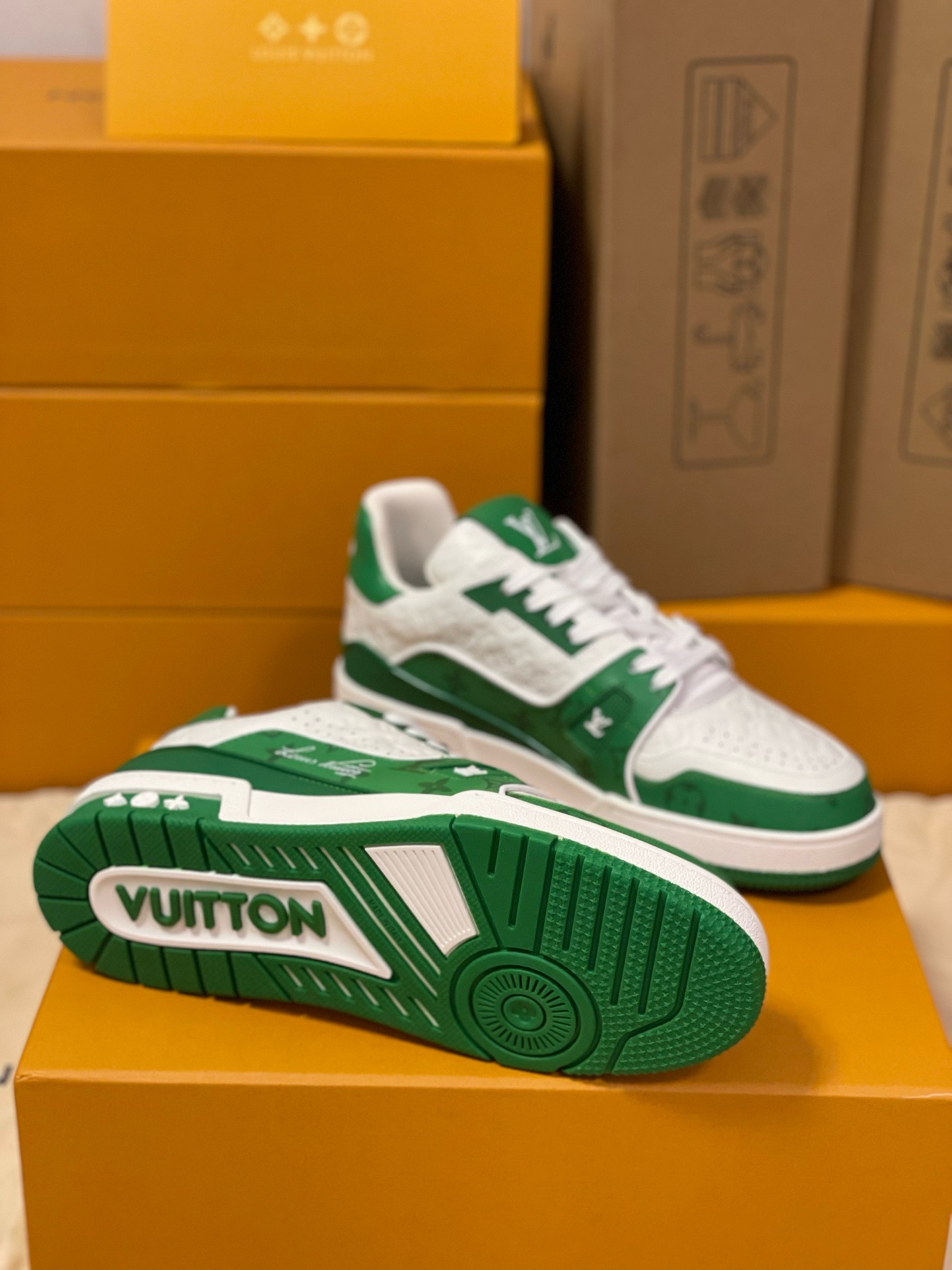 Loui Vuitto TRAINER SNEAKER