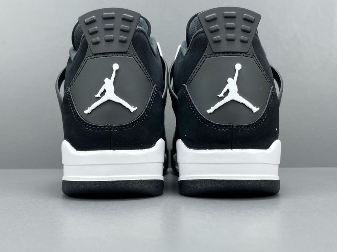Air Jordan 4 Retro White Thunder FQ8138-001